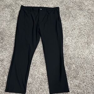 Old Navy Men's hybrid active pant black 34x30
